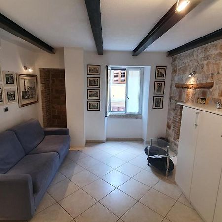 רוביני Apartments Villa Ernesta מראה חיצוני תמונה