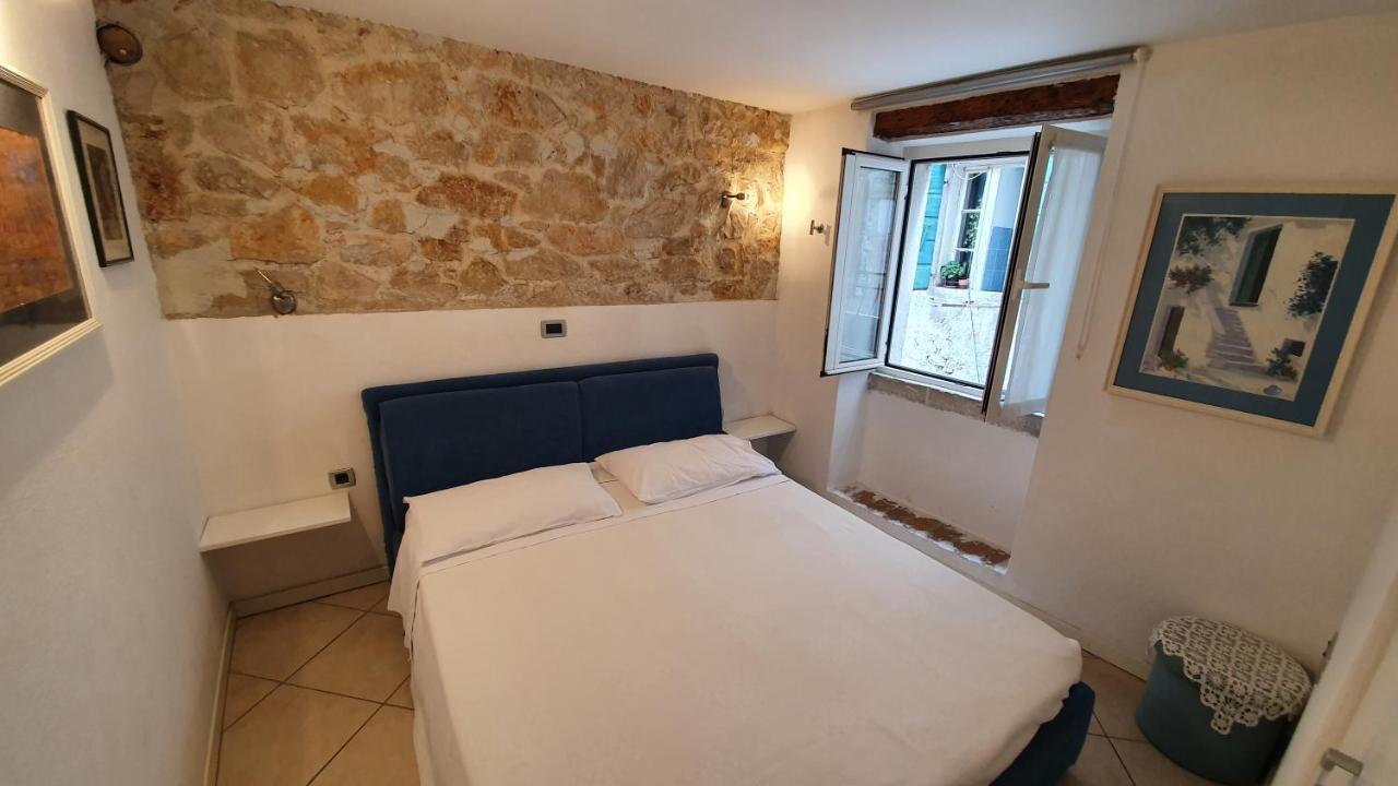 רוביני Apartments Villa Ernesta מראה חיצוני תמונה